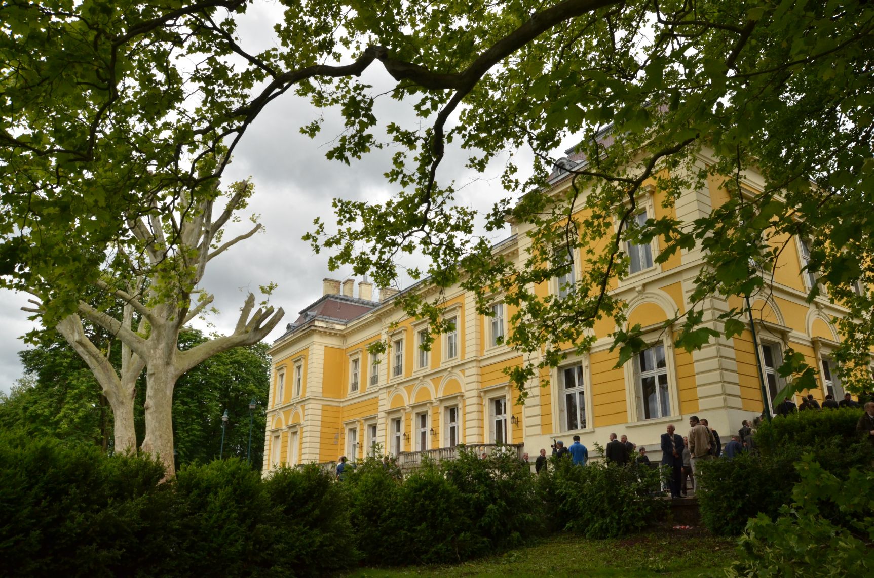 Befejeződött a füzérradványi Károlyi-kastély parkjának rekonstrukciója - képgalériával! 
