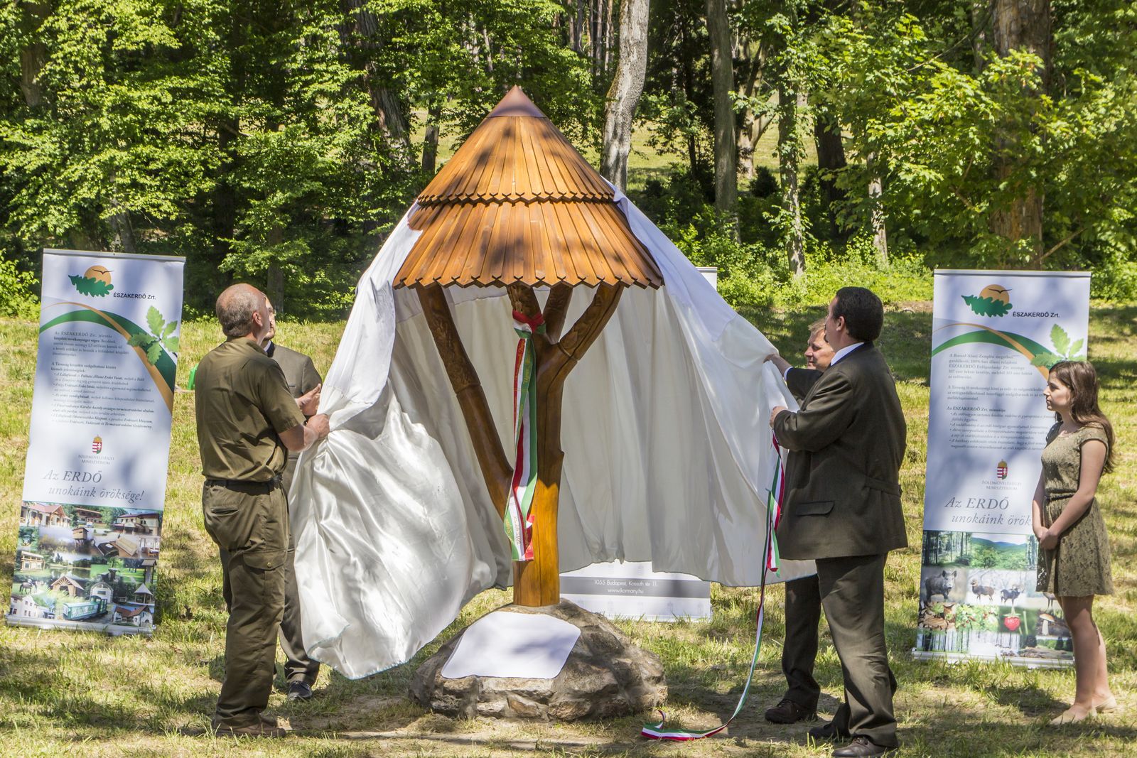 Emlékművet avatott az ÉSZAKERDŐ Zrt. az Arborétumok Napja alkalmából