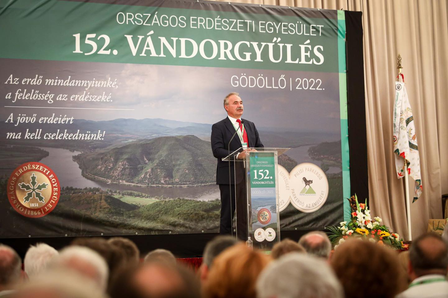 Magyar erdők jó kezekben - a magyar kormányzat és az agárium számít a magyar erdészekre